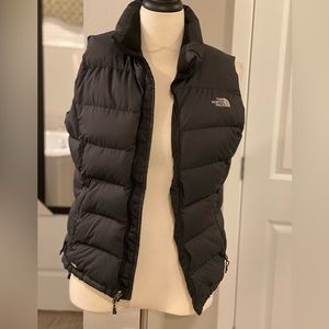 Women’s North face black 700 vest. Size M